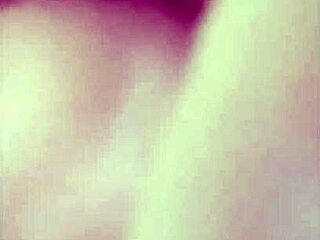 Hey, have you seen this Chinese girl touching herself like that?