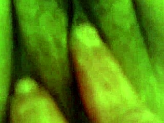 The asian amateur with WET PUSSY CUMS from FINGER FUCKING