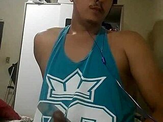 Cumming Heavily After Sensual Fucking With Girlfriend