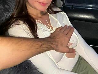 Iubita celui mai bun prieten mi-a făcut-o în mașină pe 10 dolari, ce afacere!