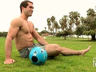 Rafael sucking cock in gay fantasy?