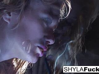 shyla's smoking fetish