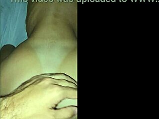 Kis 18+ csaj 18+ intenzív vágyait fedezi fel