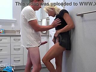 Милф Стела мења врући секс за поправке у кући