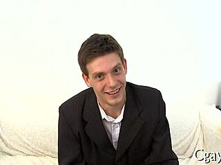 hey, check out this built gay porn scene 😏