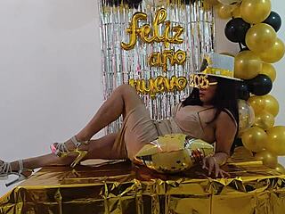 Shaved Pussy Executive Fantasizes Sex At Work Today!