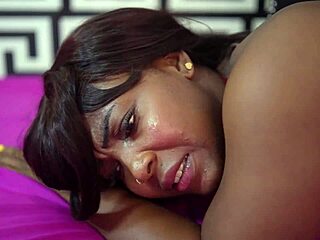 Lesbienne Licking And Fucking Wildly!