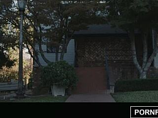 Sophia Grace Says, 'Creampie Me on Our First Date'