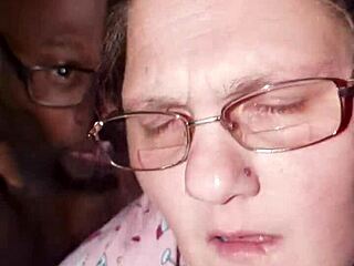 DrBlackJohnsonXXX banker trailer park milf helt ud over kanten! 🔥