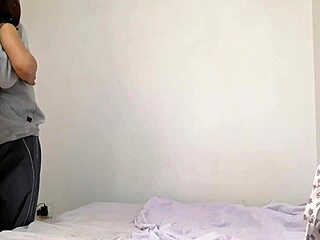 I Fill My Sister-In-Law's Pussy With Cum On Spy Cam