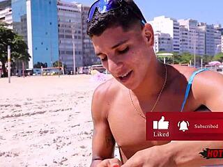 I sucked the popsicle seller's big cock on the beach