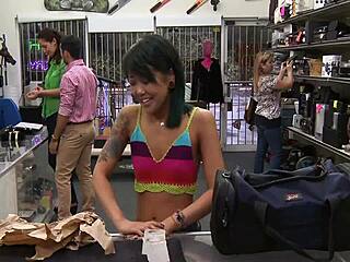 Taut pussy in reality sex scene