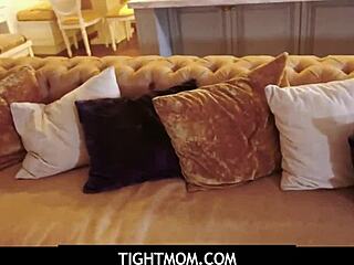 Chloe Cherry and Gwen Vicious deepthroat and fuck horny stepbrother.