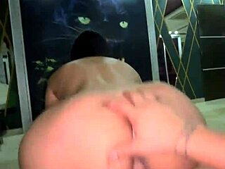 Latina meets fan for first time outdoors