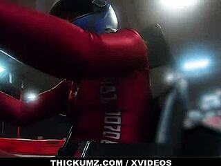 Brooklyn Gray exposes her big ass in public