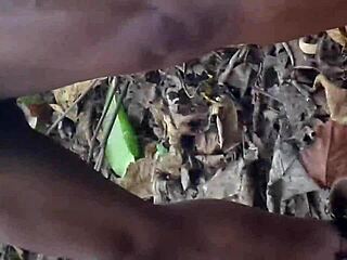 Trans Carol Grendel pokazuje crossdressing w gorącej akcji