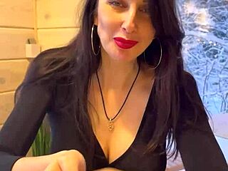 baby, i'm cheating at this restaurant date while my husband waits at home