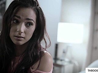 Teen Party Turns Into Group Sex In Public Outdoor Setting And Goes Viral