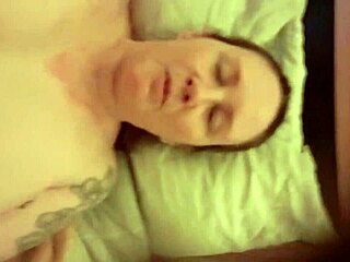 Ja i moja milf ruchamy się gadając o kutasach których chcemy squirting na olbrzymich fiutach