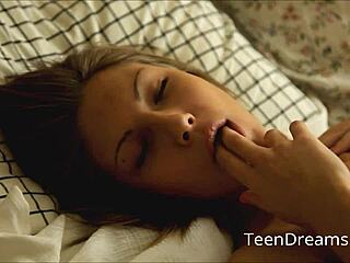 Anjelica Fingers Pussy With Vibrator!