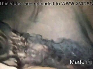 Mira como SE MUEVE cuando su esposo no está en casa with amateur tits and ass