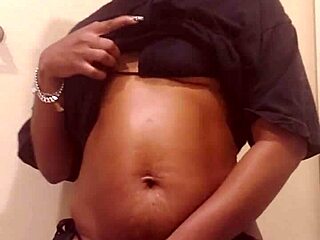 Naejae Teases with Striptease Before Squirting