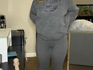 i'm a psycho slut auditioning with dildo and squirting