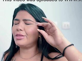 peruvian latina roxy hot pays mototaxi fare with shaved pussy in horny deal.