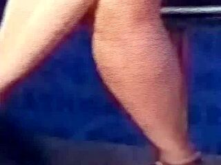 Spicy Hot Indian TV Anchor On Cricket Show