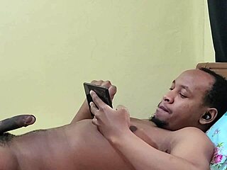 Uhvaćena pastorka varanja na špijunskoj kameri