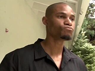 Summer During The Pictures Opens Her Ass When She Sees A Huge Cock