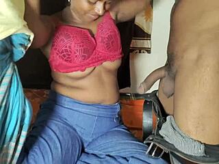 students sneak fuck when teacher leaves 😏