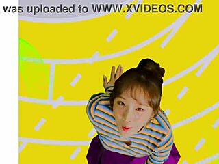 loona performs hula hoop in her mv, showcasing gay themes and moves.