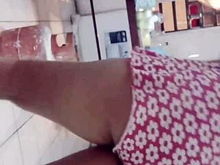 aurora practices squats xxx with mature mexican ass