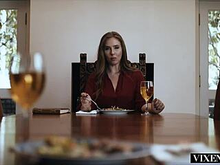 Vixenplus Lena Paul dosiahne svoj limit v parnej scéne