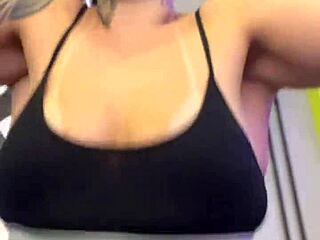 Watch my wet pussy and hard tits in the gym?