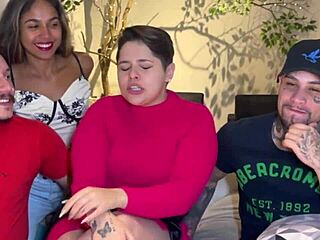 Трахаю мужа подруги в белье с аналом и минетом POV