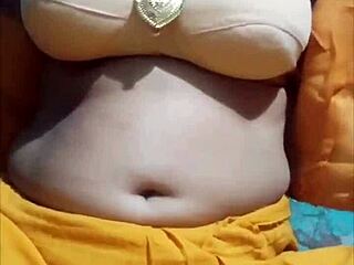 Ghunghat masturbation with pussy focus