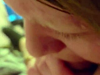 TsBxoda se traga profunda verga blanca grande por Brandytopshelf