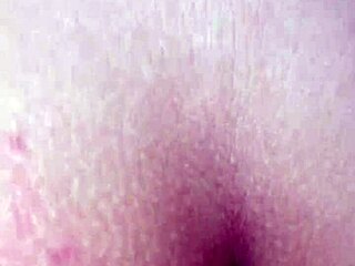 culona le dejo el culo rojo mientras me da unos sentones