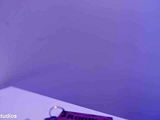 We play with keys in swingers group