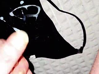 Whatsapp Chat in Underwear