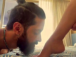 The life adventure narrated through a film.