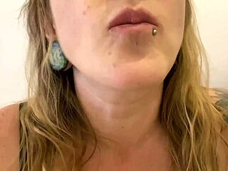 swallow gummy bears vore fetish with tattoo mature fat dirty talk milf curvy 😋