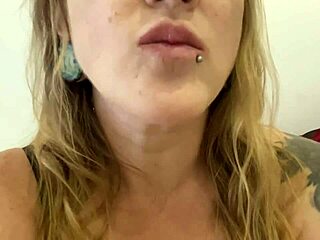 swallow gummy bears vore fetish with tattoo mature fat dirty talk milf curvy 😋