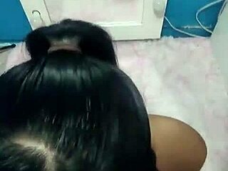 Nem acredito, a amiga da minha namorada quis gravar um vídeo caseiro