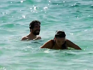 Regina Bland�n Pez�n En Como Novio De Pueblo 2019