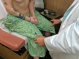 Scarlett Johnson Tit Consultant