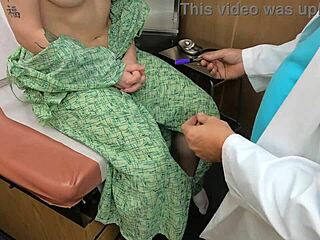 Scarlett Johnson Tit Consultant