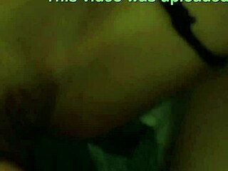 Stiefzoon ontmaagd door geile stiefzus in harde doggy neukbeurt